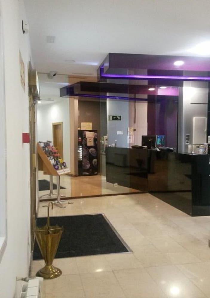 马德里 布宜诺斯艾利斯旅馆酒店 外观 照片